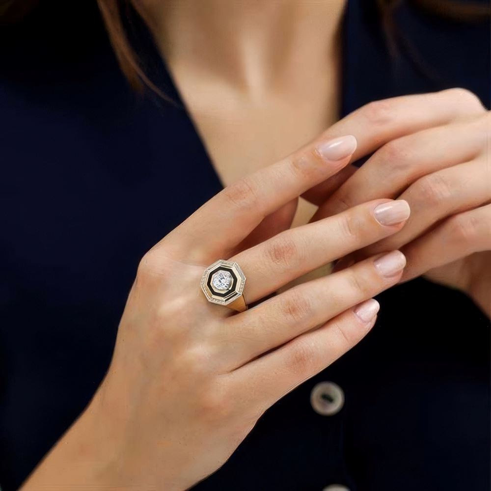 Siyah Mineli Tektaş Yüzük