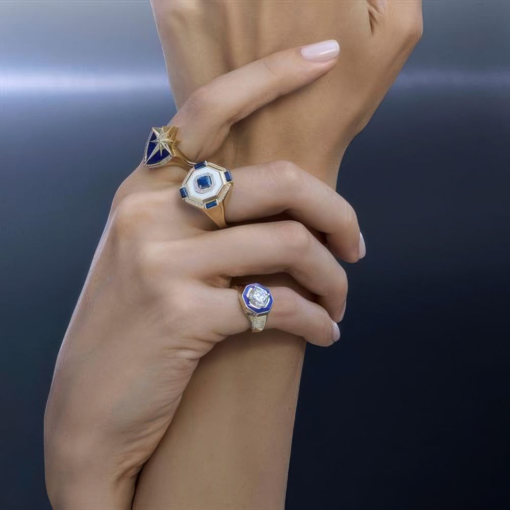 Mineli Kırmızı Taşlı Yüzük