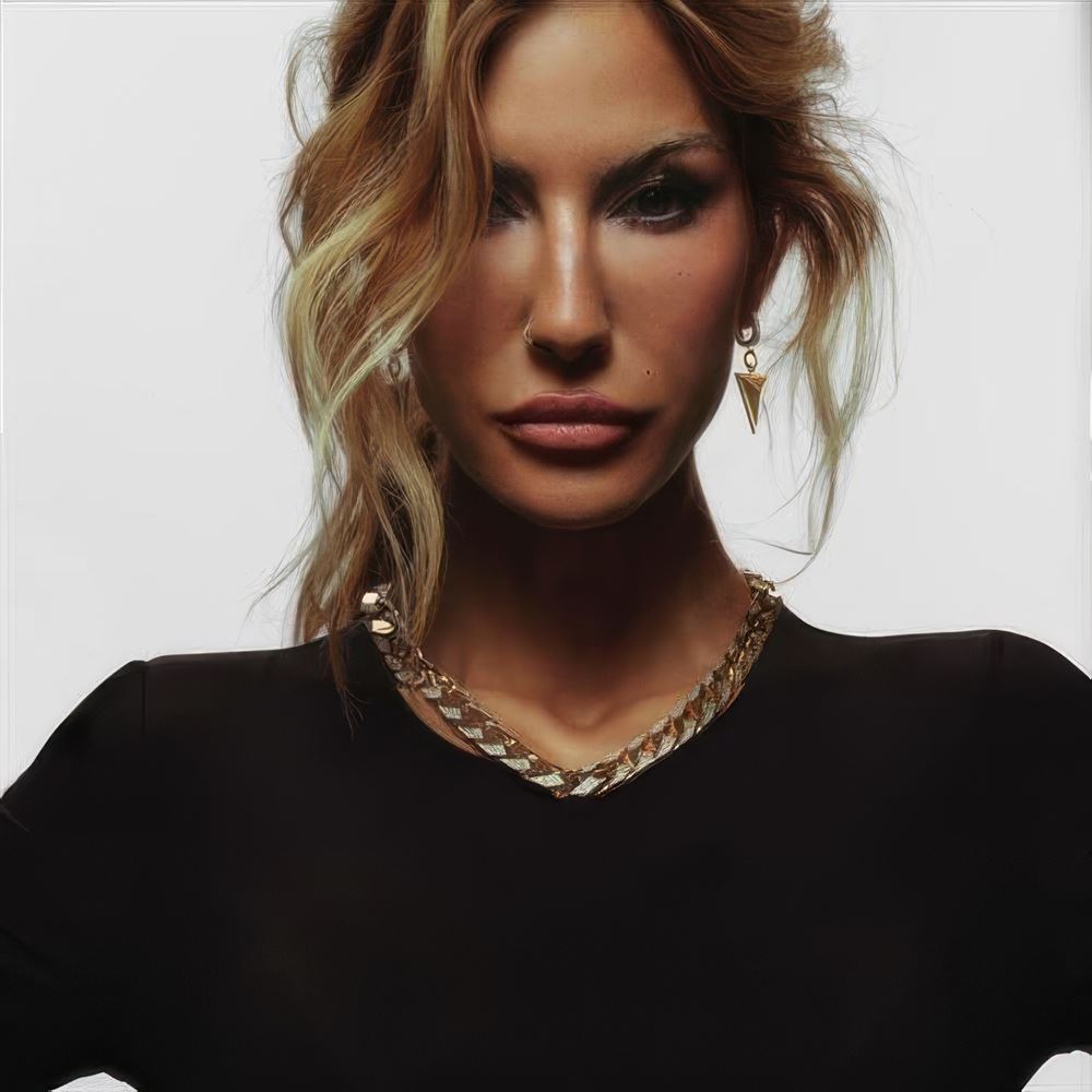 15Mm Taşlı Piramit Gurmet Zincir 45 Cm