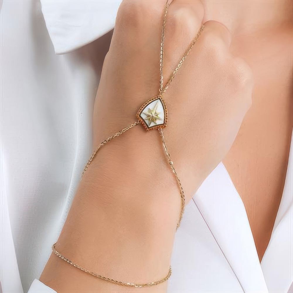 Taşlı Kalkan Şahmeran