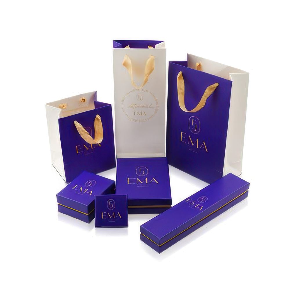 Taşlı Altın Küpe