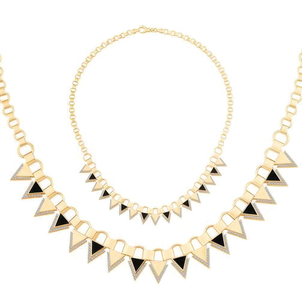 Siyah Mineli Üçgen Kolye 43 Cm Zincir